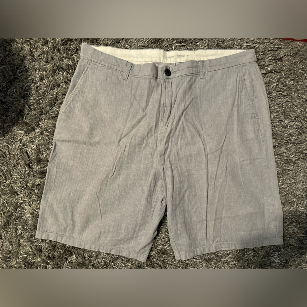 Old navy Men’s size 40 shorts